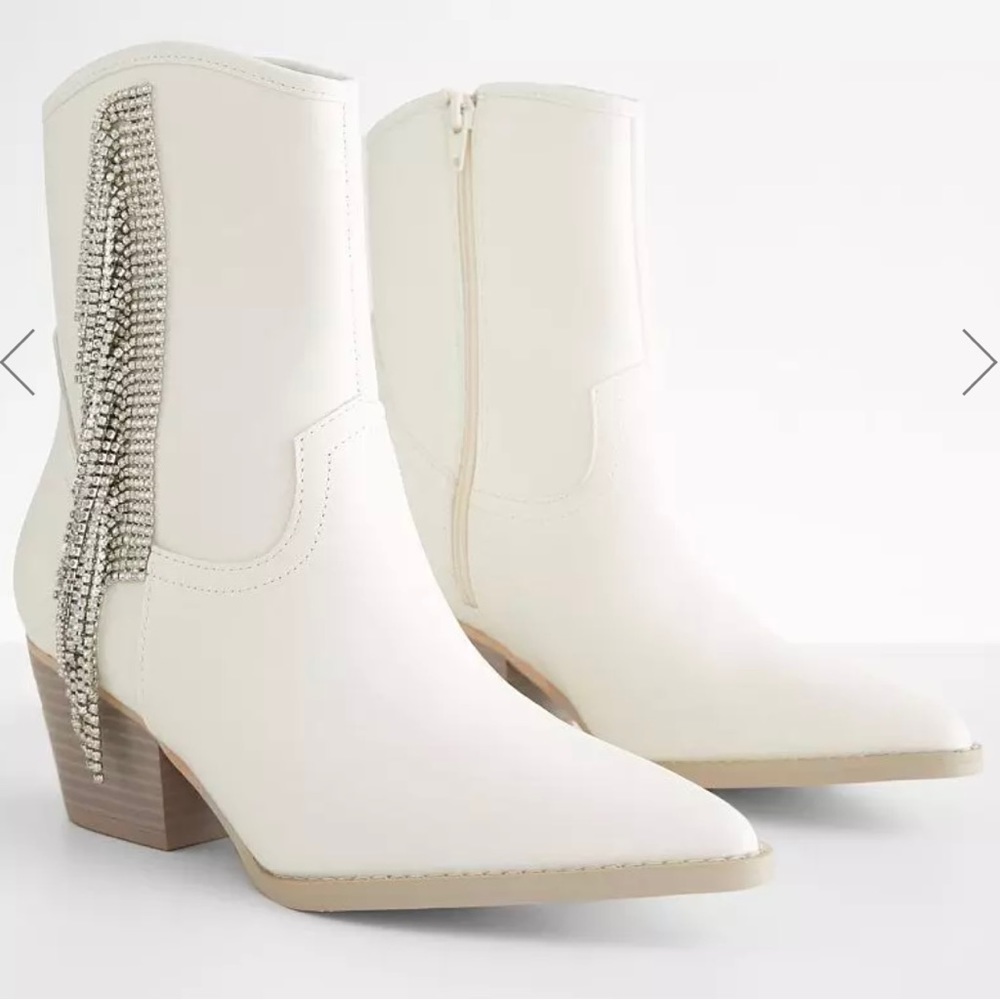 Oasis Society Rhinestone Fringe Western Ankle Boot Size 8.5